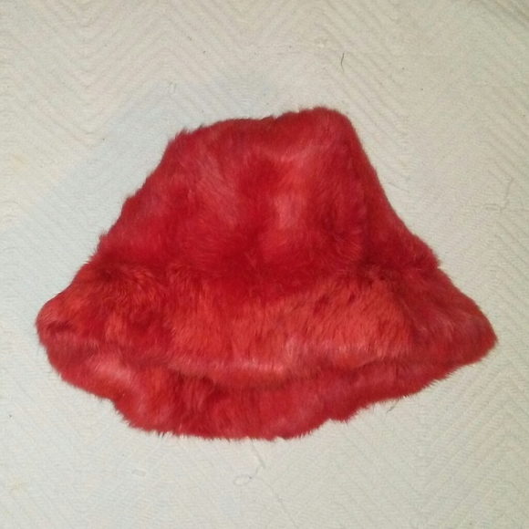 Red Rabbit Fur Hat - Picture 2 of 6